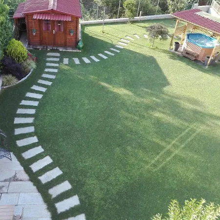 Eden 4* קנוביו