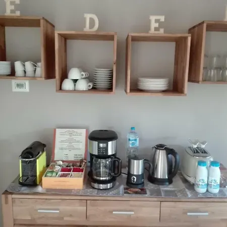 Eden לינה וארוחת בוקר 4*