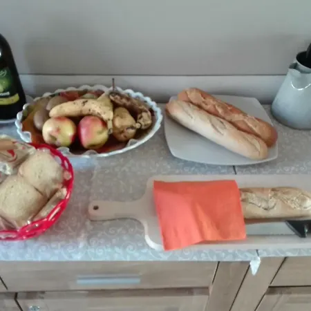 Eden לינה וארוחת בוקר 4*