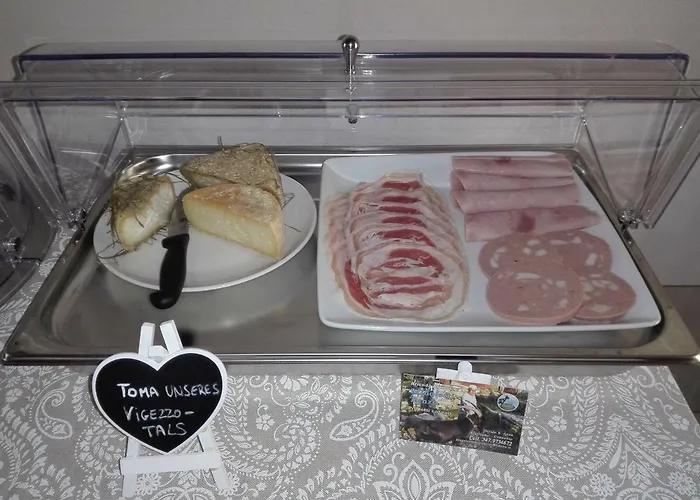 Alojamento de Acomodação e Pequeno-almoço Eden 4*